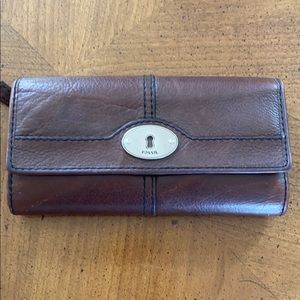 Fossil wallet